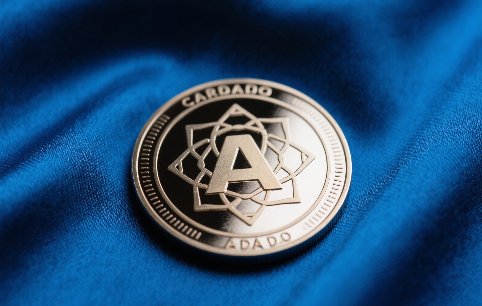 稳定币团队如何构建加密世界的信任基石？揭秘核心成员与技术创新